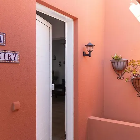 Casa Kiky, Boho-chic With Botanical Garden * La Oliva