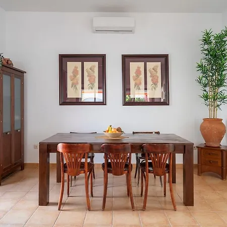 Casa Kiky, Boho-chic With Botanical Garden Villa