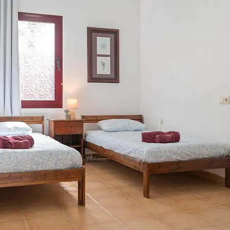 Casa Kiky, Boho-chic With Botanical Garden * La Oliva