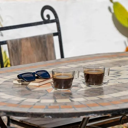Casa Kiky, Boho-chic With Botanical Garden Villa